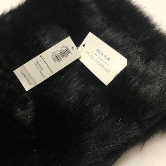 Old Navy Black Faux Fur Infinity Scarf - Picture 5 of 6